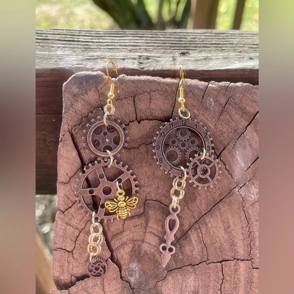 Steampunk Gear Earrings with Gold Accents - Picture 5 of 6